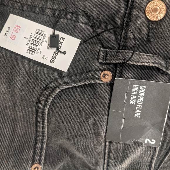 Cropped Flare High Rise Jeans - Picture 4 of 5